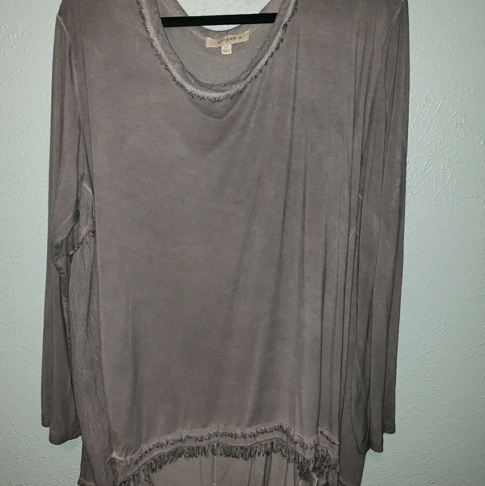 2XL umgee long sleeve gray shirt